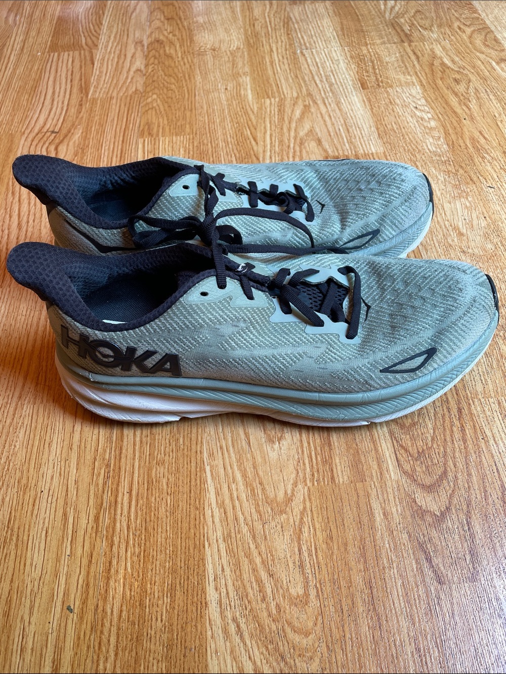 Hoka One One Bondi 9